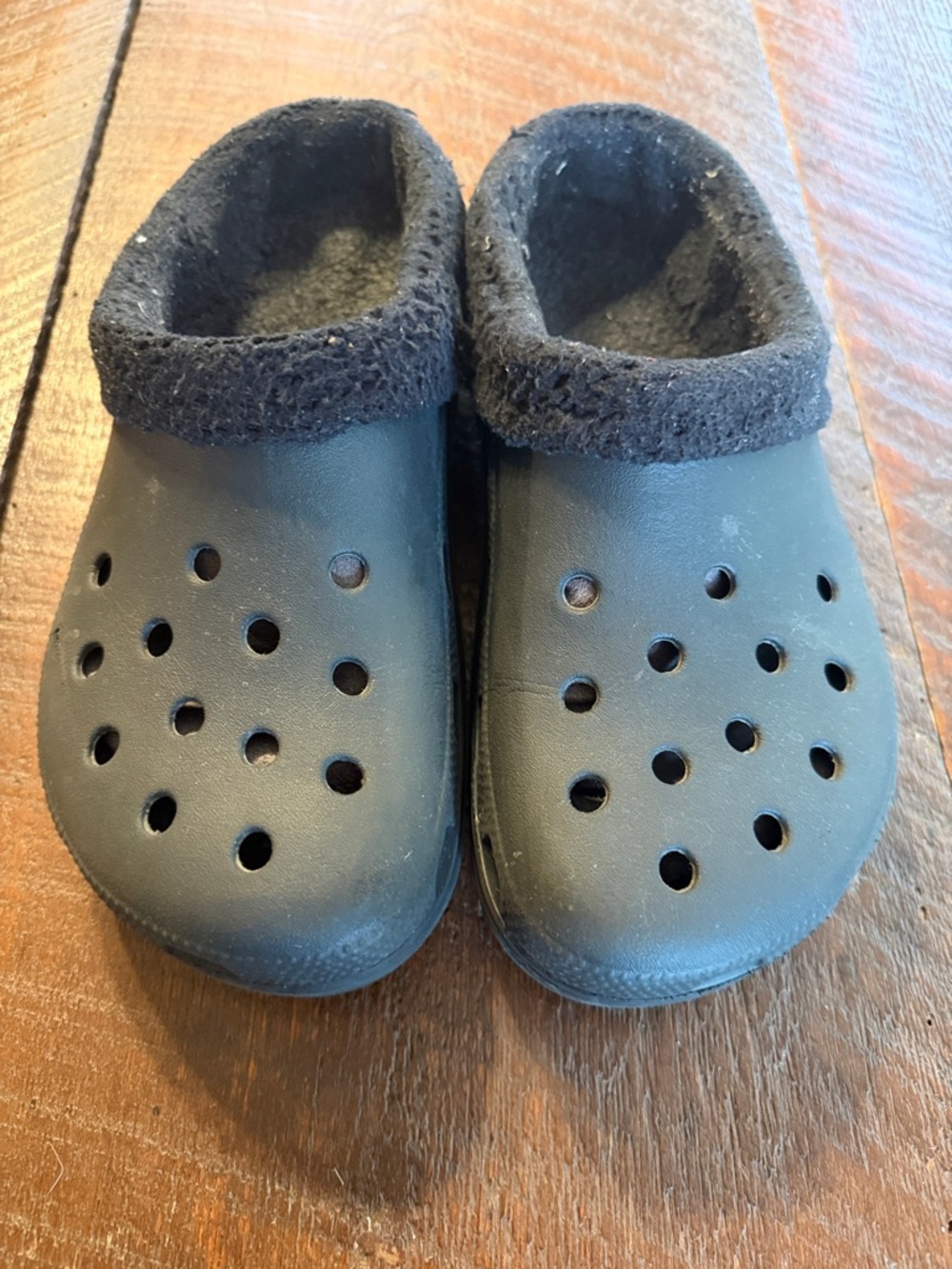 Crocs Classic Lined Clogs Black Women’s 9 Men’s 7 Fuzzy Slip-On Shoes